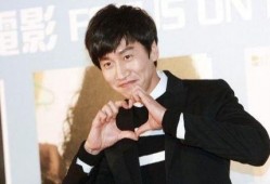 李光洙爆料圈内女友,揭秘娱乐圈神秘女友身份